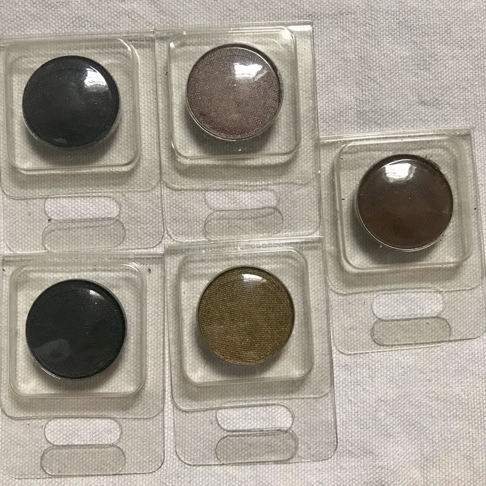 5 Becca eye colour refills